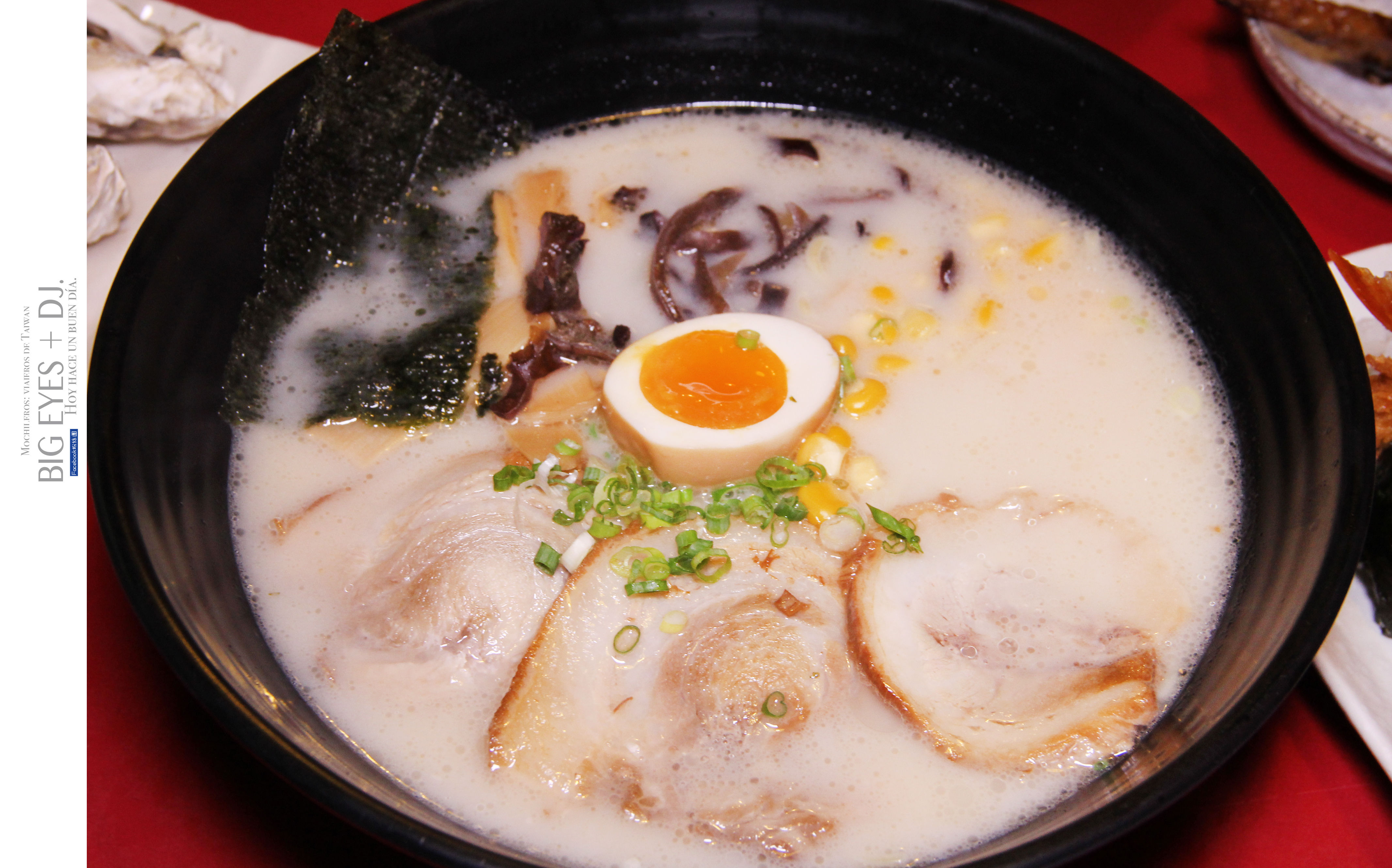 豚骨汤头非常浓郁,面量足够.